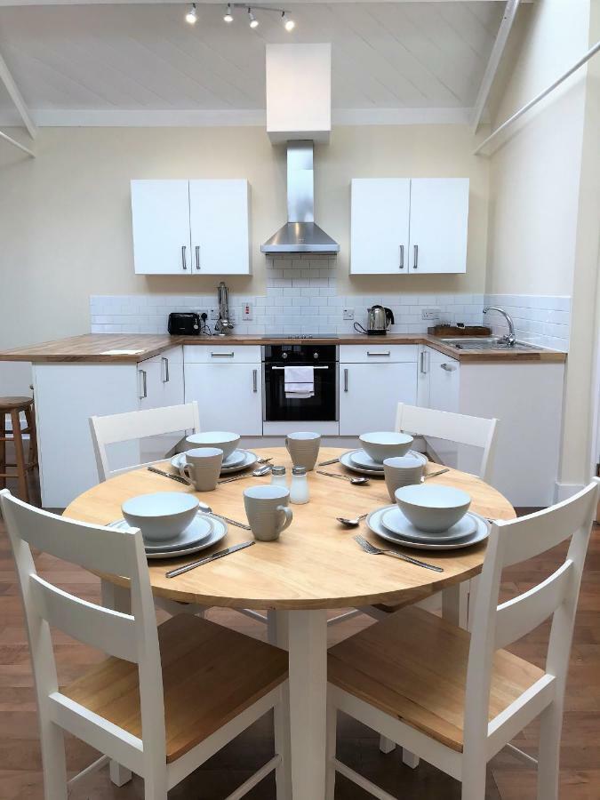 Ice House Apartments Суонзи Екстериор снимка