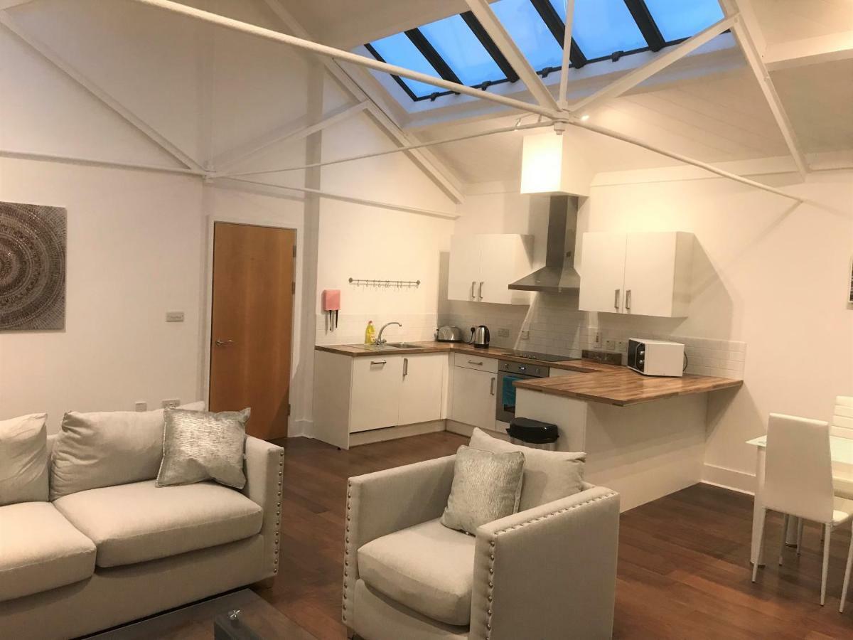 Ice House Apartments Суонзи Екстериор снимка